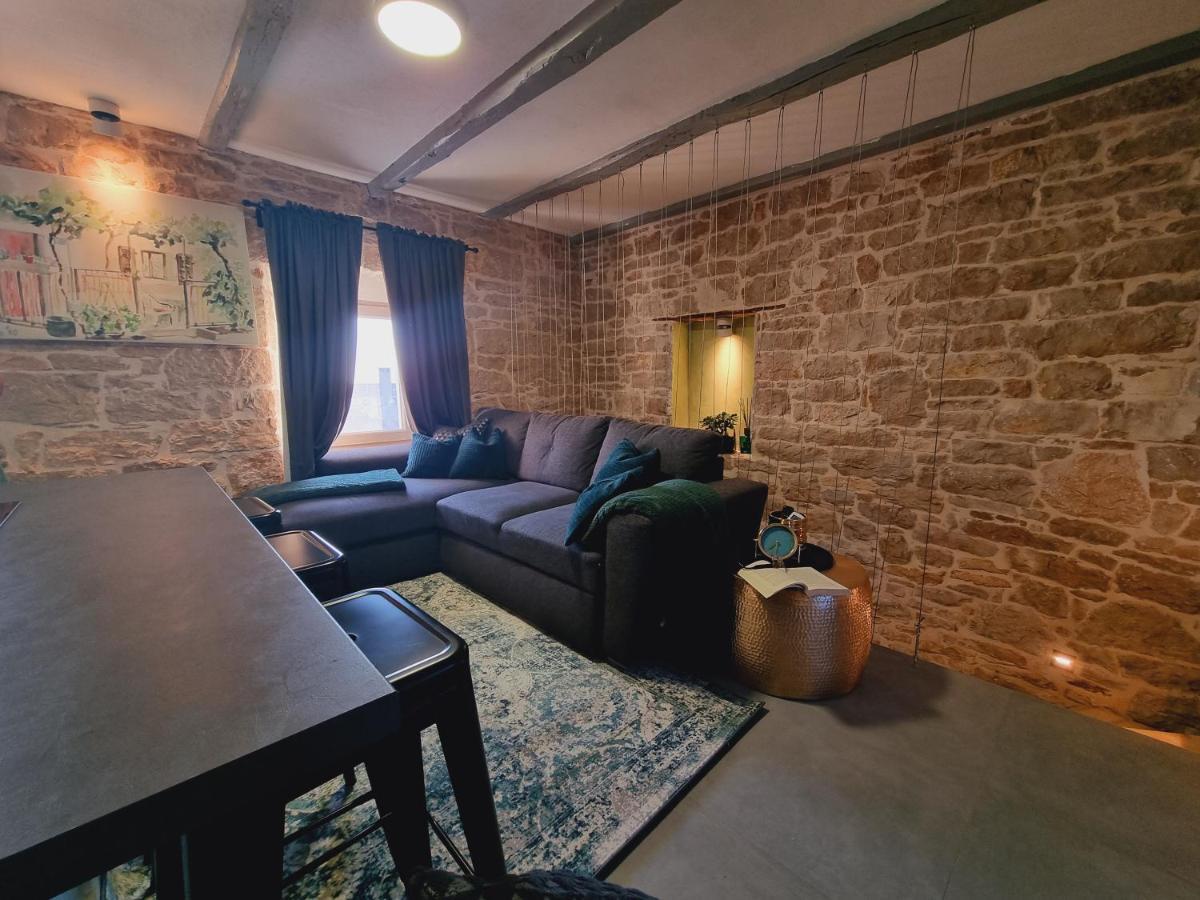 Vela & Vega Apartment Visnjan Bagian luar foto