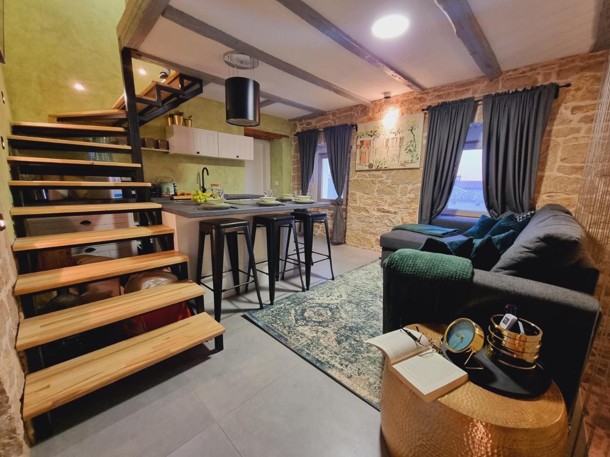 Vela & Vega Apartment Visnjan Bagian luar foto